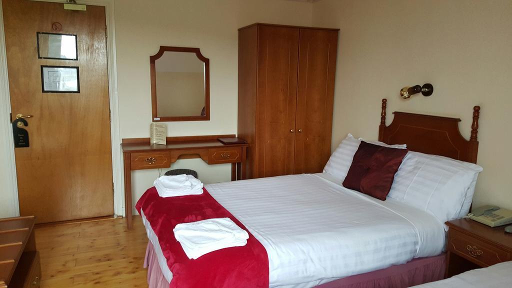 Anno Santo Hotel Голуэй Экстерьер фото